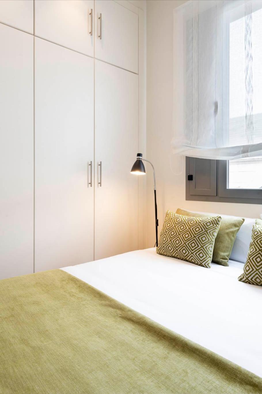 Apartamento Familiar Nuevo De Diseno En La Mejor Zona De Triana, Parking Included Séville Extérieur photo