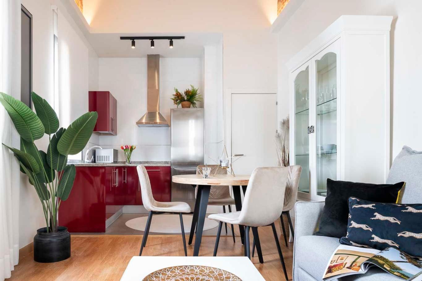Apartamento Familiar Nuevo De Diseno En La Mejor Zona De Triana, Parking Included Séville Extérieur photo
